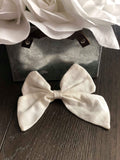 Large Linen Bow on Clip